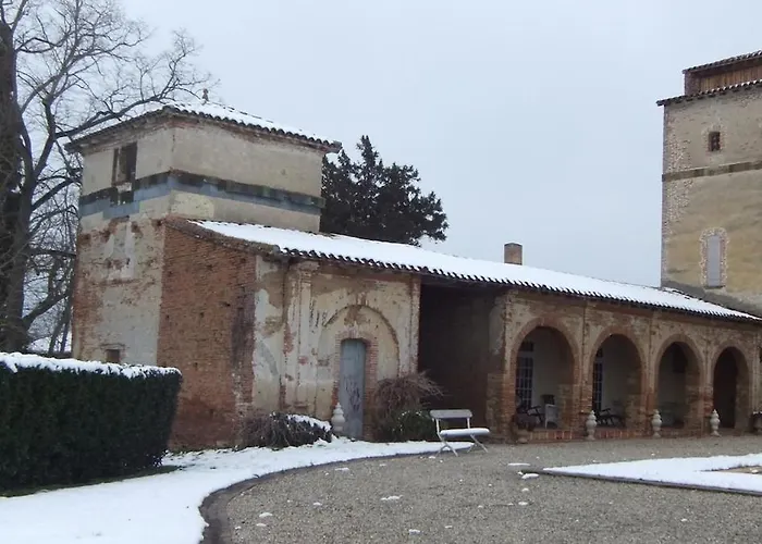 Villa Chateau D'issus, Near Toulouse, France