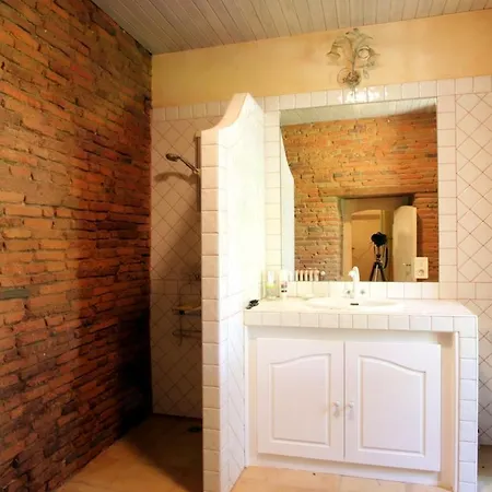 Château D'issus, Near Toulouse, France * Issus