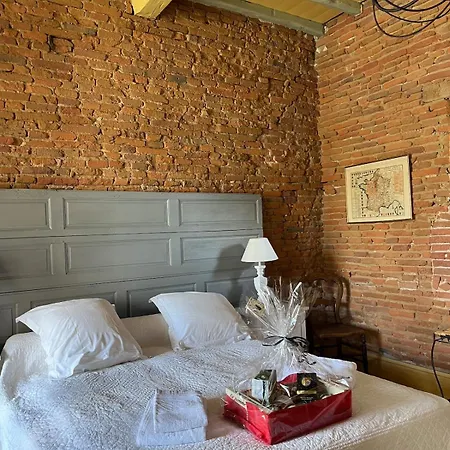 Château D'issus, Near Toulouse, France *