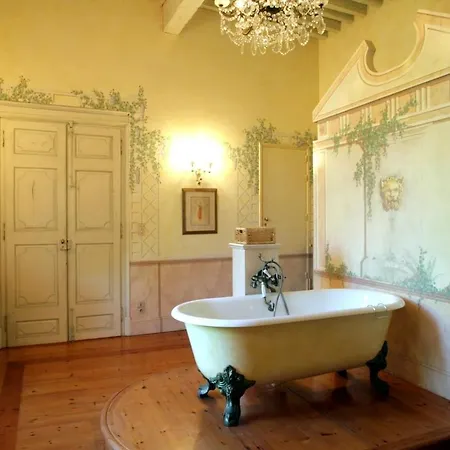 Château D'issus, Near Toulouse, France Issus