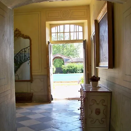 Château D'issus, Near Toulouse, France Villa Issus