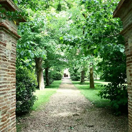 Château D'issus, Near Toulouse, France Villa Issus