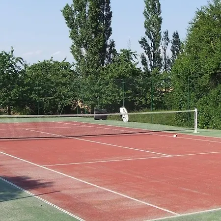 Château D'issus, Near Toulouse, France Issus