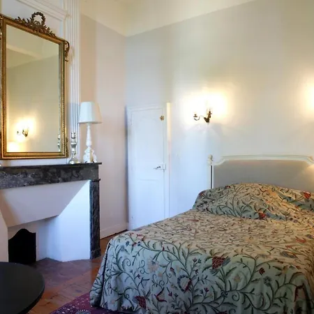 Villa Château D'issus, Near Toulouse, France *