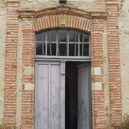 Villa Château D'issus, Near Toulouse, France *