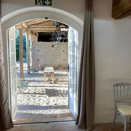 Château D'issus, Near Toulouse, France * Issus