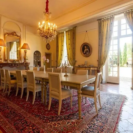 Villa Château D'issus, Near Toulouse, France