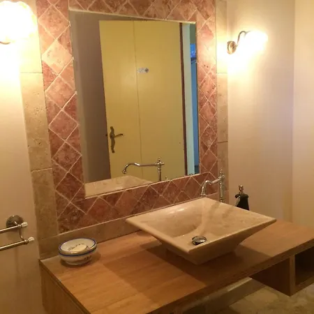 Château D'issus, Near Toulouse, France Villa *