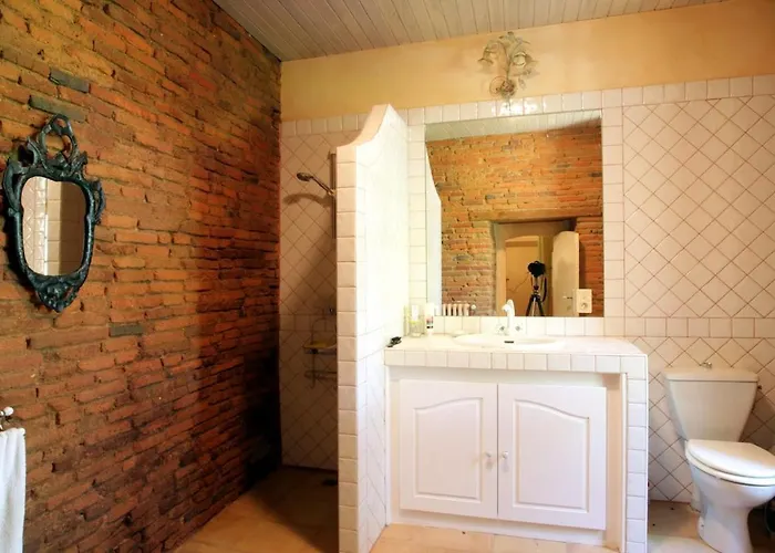 Chateau D'issus, Near Toulouse, France * Issus