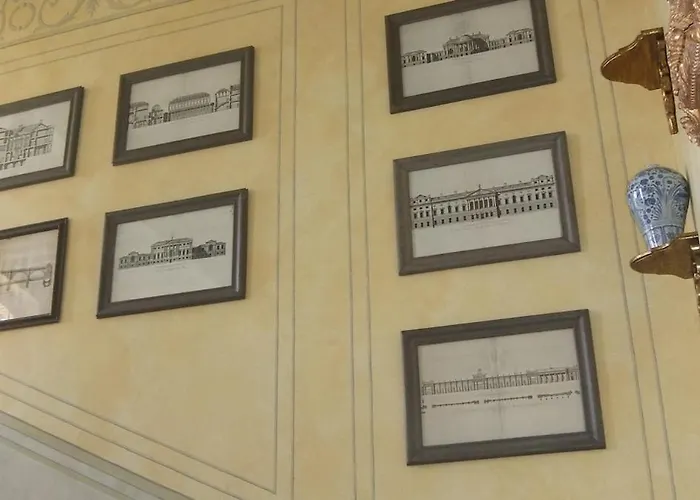 Chateau D'issus, Near Toulouse, France ヴィラ