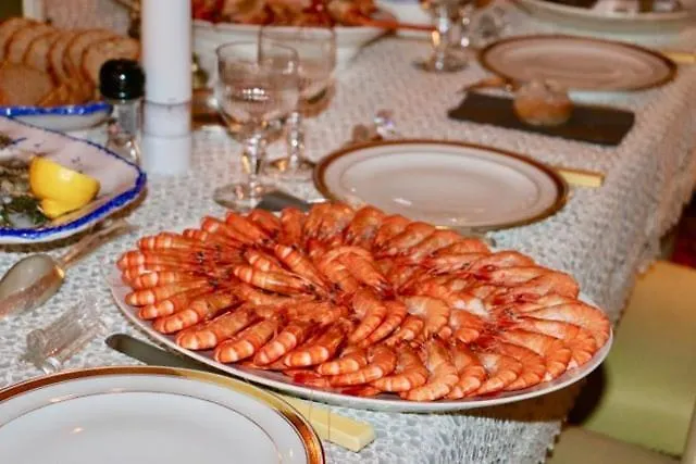 Chateau D'issus, Near Toulouse, France ヴィラ *